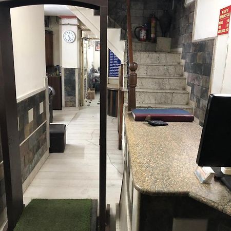 ניו דלהי Hotel Yes Please Lodge מראה חיצוני תמונה