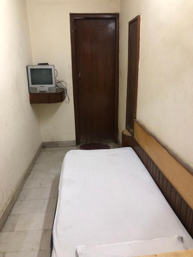 ניו דלהי Hotel Yes Please Lodge מראה חיצוני תמונה